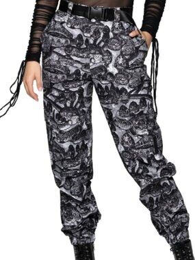 NWT BlackMilk Mind Flayer Colony Dungeons & Dragons Cargo Pants